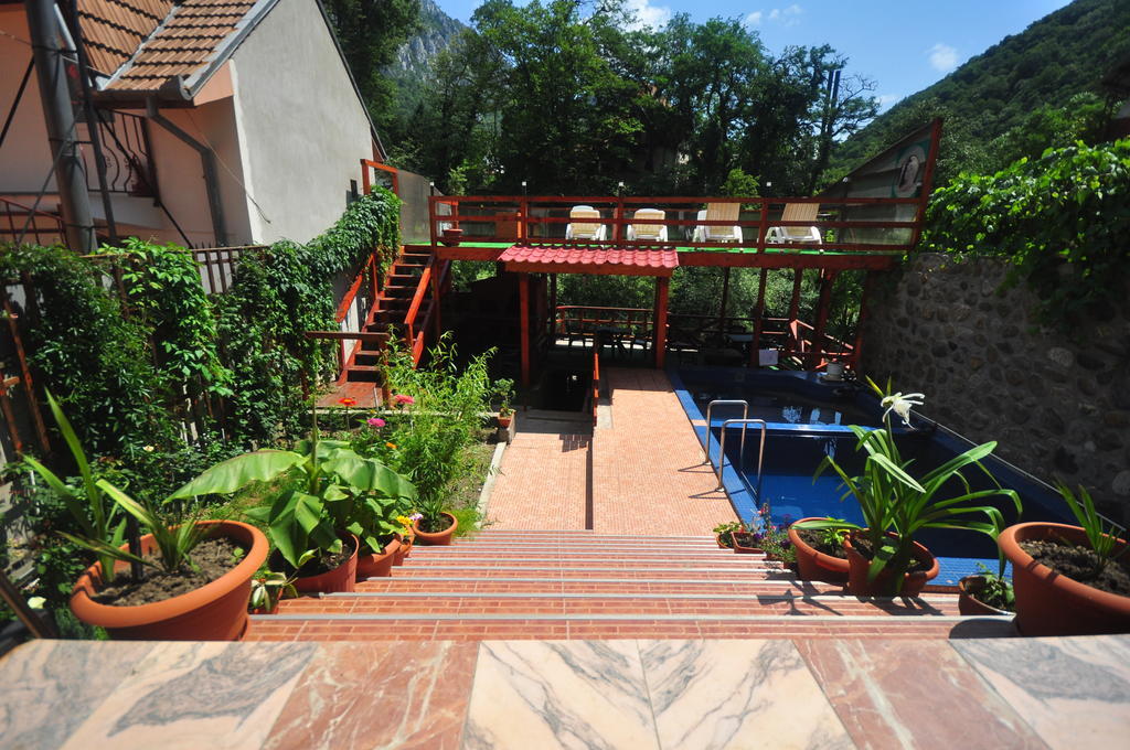 Pensiunea Deea Baile Herculane Exterior photo